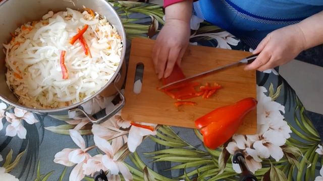 Быстрая Маринованная Капуста! Самый вкусный салат! Больше не солю капусту делаю только так! смотреть онлайн