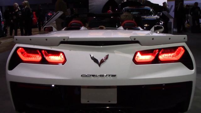 2017 Chevrolet Corvette Stingray Convertible | Close walkthrough | Detroit Autoshow смотреть онлайн