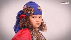 Демонстрация коллекции одежды, посвящённой Дню Великой Победы. Театр моды «Красота и изящество»