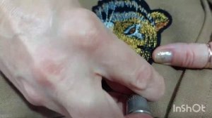 Как пришить нашивку на одежду, рюкзак