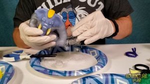 What’s Inside 10 Heroes of Goo Jit Zu Glow Shifters Series 8?! AdventureFun Toy review!