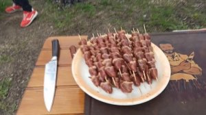 Шашлык из куриных сердечек на мангале