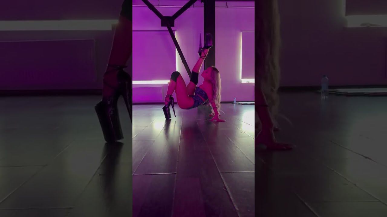 Мастер класс по стрипу без пилона с Еленой Дружининой смотреть онлайн