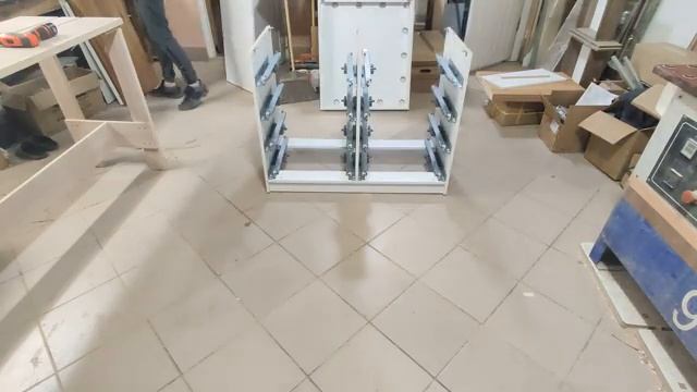 Стол + Комод смотреть онлайн