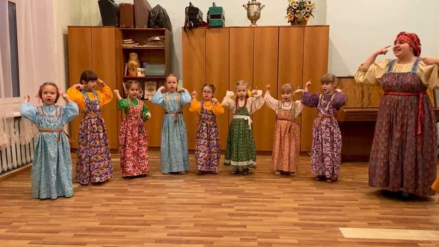 Русские народные «потешки» Детский фольклорный ансамбль «Вербочка» (подготовительная группа)