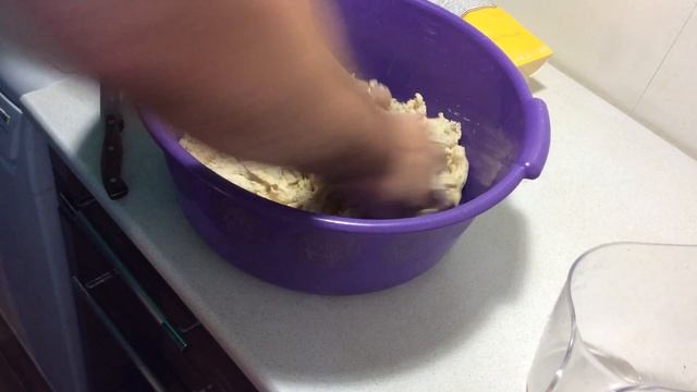 Как приготовить лапшу для лагмана Часть -1 смотреть онлайн