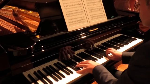 ロベルト・シューマン：アダージョとアレグロ / Robert Schumann：Adagio und Allegro テナーサクソフォン版 смотреть онлайн