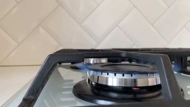 Приготовила обед и стихотворение Креативный обзор на газовую варочную панель MAUNFELD EGHG.64.6CW/ смотреть онлайн