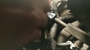 Как снять штуцер топливной рампы Chevrolet Aveo 1,5