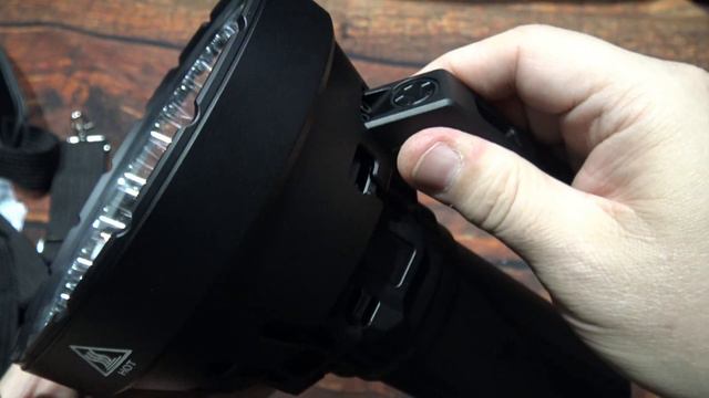 Imalent MS32 Flashlight Kit Review - Worlds Brightest Flashlight! 200k Lumens, 32 Cree XHP70.2 LEDs смотреть онлайн