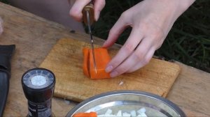 ЕЕ ПЕРВАЯ РЫБАЛКА В ЖИЗНИ | ? ОЧЕНЬ ЖАРКО | Рыбалка с ночевкой.