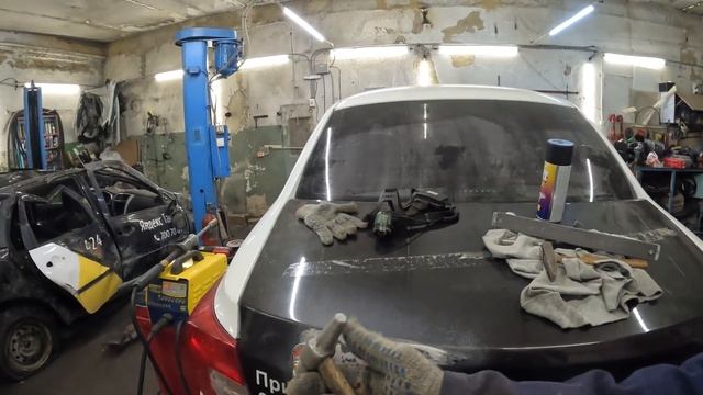 ?Как от рихтовать крышку багажника ?Datsun on DO?
