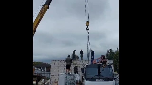 Получили плиты перекрытия от компании ДСК-Столица! Заказ № 8438 доставлен заказчику. смотреть онлайн