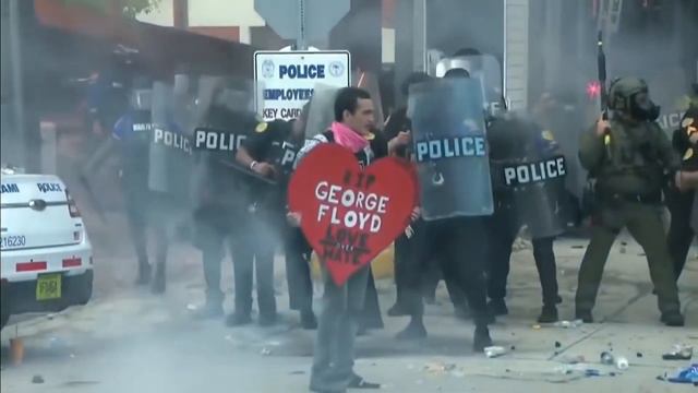 The Wheel of Misfortune Has Sent the Troops to Washington (Ruslan Ostashko) смотреть онлайн