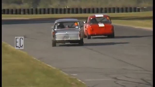 Peugeot 404 Race 2 winner in Buenos Aires.flv смотреть онлайн