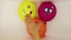 Изучаем цвета Лопаем воздушные шарики с водой