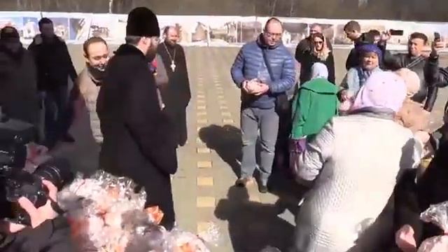 Божественная литургия в Богоявленском храме