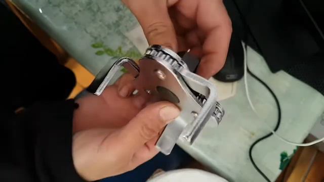 Съёмник масляного фильтра -краб Oil filter wrench смотреть онлайн