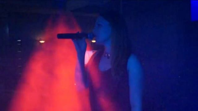 Ресторан "ФАРАОН". Живая музыка. Певица Ксения. смотреть онлайн