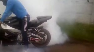 Спортбай В 14 лет жжем резину на R1/Шутка сосед спалив Резину на R1