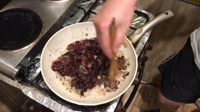 Что делать с гусиной кровью? Кровянка из гуся. Рецепт. Сельская жизнь. VLOG! Countryside. смотреть онлайн