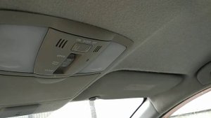 Заменил штатный плафон Ниссан Альмера на плафон от Ниссан Мурано