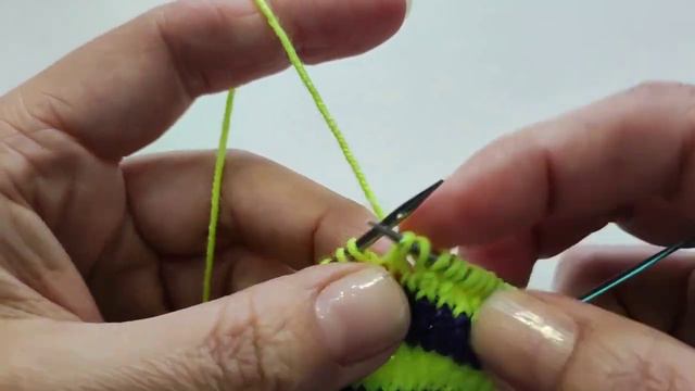 Прибавки из скрещенной протяжки с наклоном вправо и влево смотреть онлайн