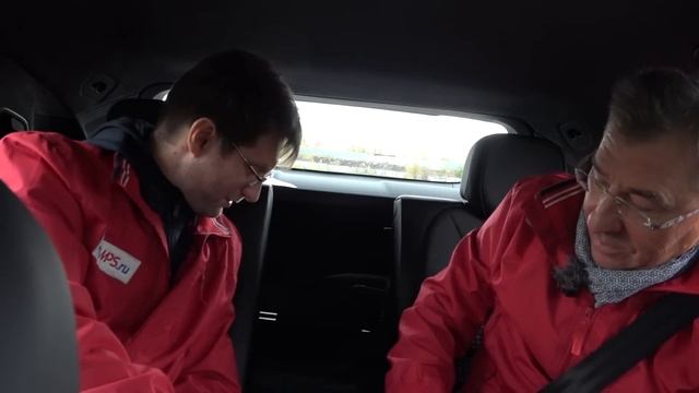 Порше Кайен купе - Ауди Q8: тест обзор - уроки купе на песке и в быстрых поворотах смотреть онлайн