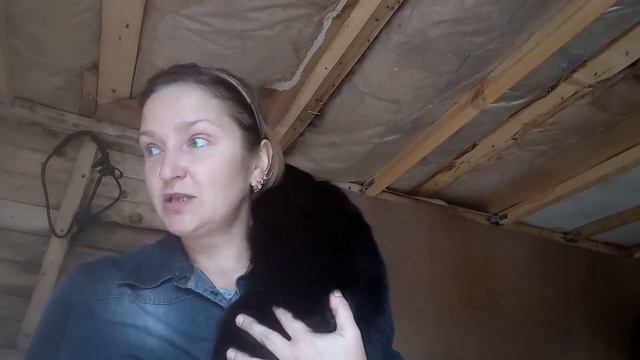 Часть 9. Окна, врезка петель, вставляю стекла... Проблема с оконной рамой... Как выкрутиться... смотреть онлайн