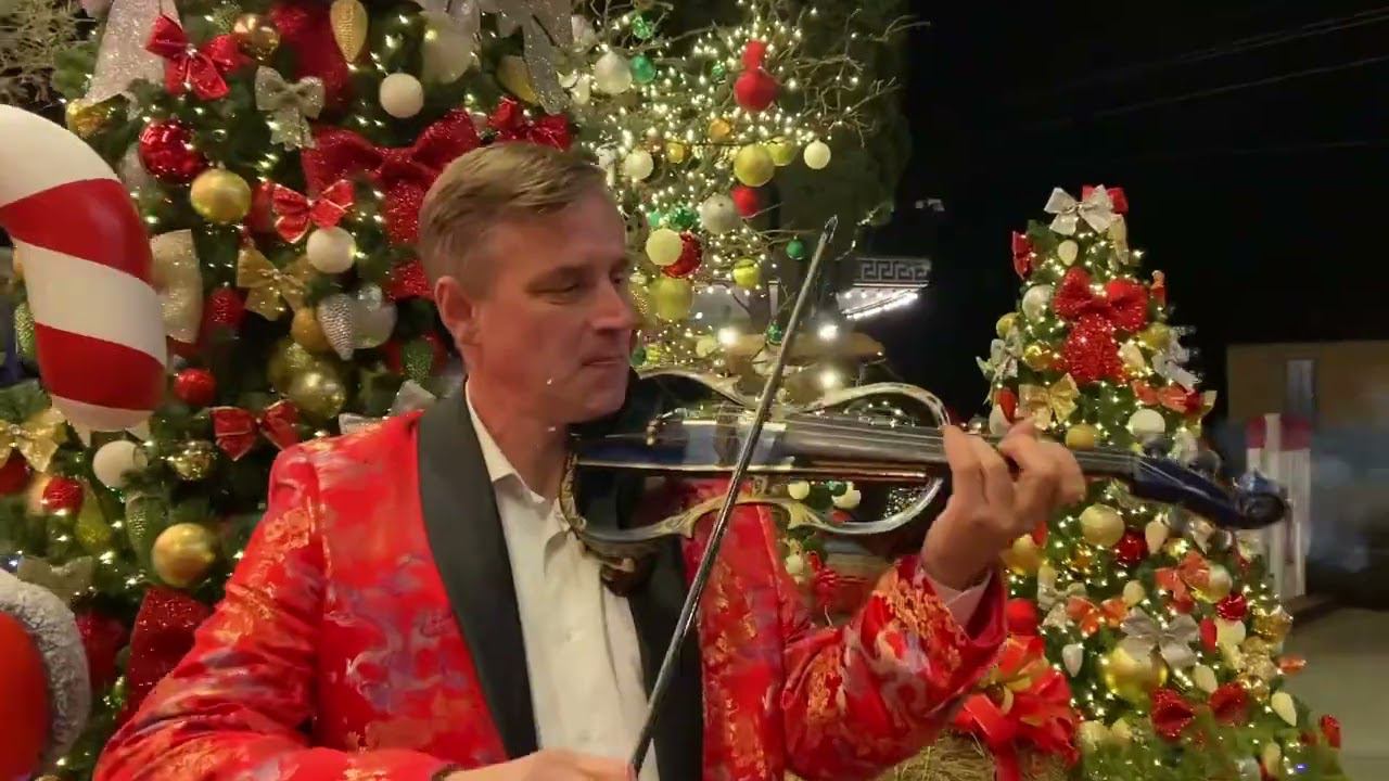 "Jingle Bells" Антон Хромченко (электро-скрипка)