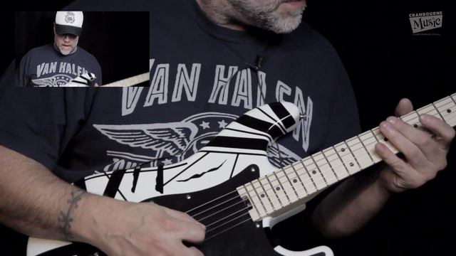EVH Striped Series Guitars from Fender смотреть онлайн