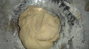 Пицца с жаренным луком