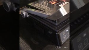Приготовление стейков на электро гриле Redmond RGM-M813