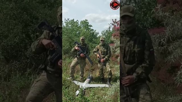 1??? Наслаждаться видом поверженного Боинга — бесценно.

В зависимости от комплектации БПЛА ScanE