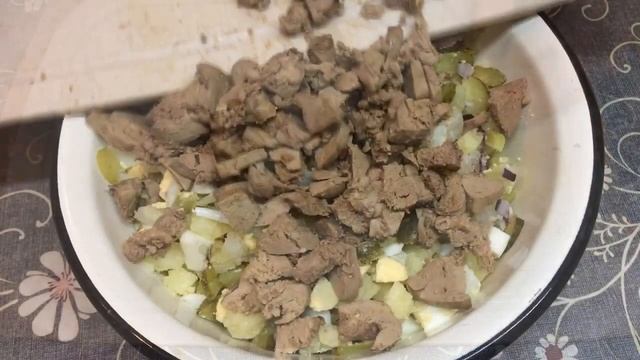 Салат с куриной печенью. Очень просто Готовить!