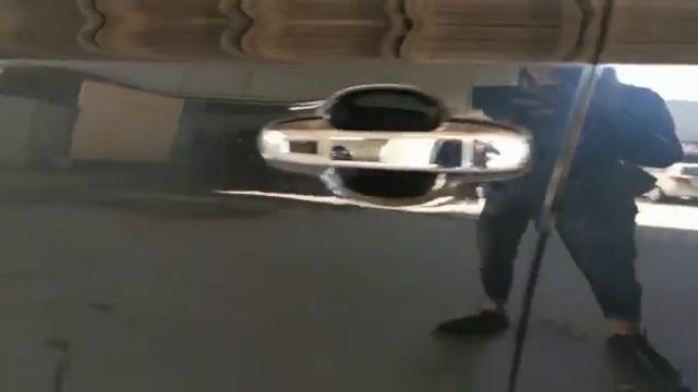 Что бывает, когда мойщик протирает грязной тряпкой. смотреть онлайн