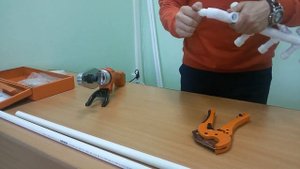 Поделки из труб: вешалка из полипропилена своими руками!
