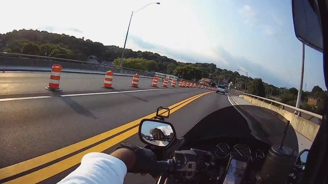 Git-N-Go deil on the 4th for lunch смотреть онлайн