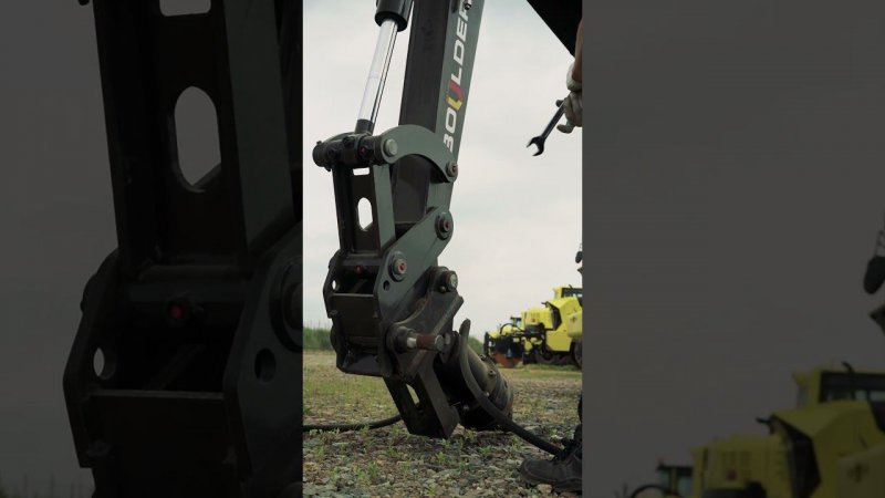 Boulder BL30-25 - замена навесного оборудования | Спецтехника Boulder  #boulder #спецтехника #болдер