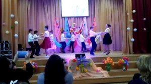 Танец под песню "Королева Красоты"