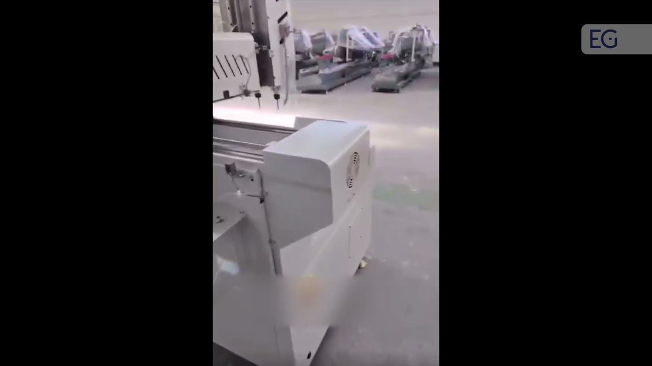 Копировально-фрезерный станок для алюминиевого профиля  CNC2-850