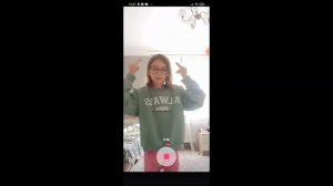 учим тренды от семки эщкере малыш в красивом платье песня StehOk а у нас все пучком #семка #скетч