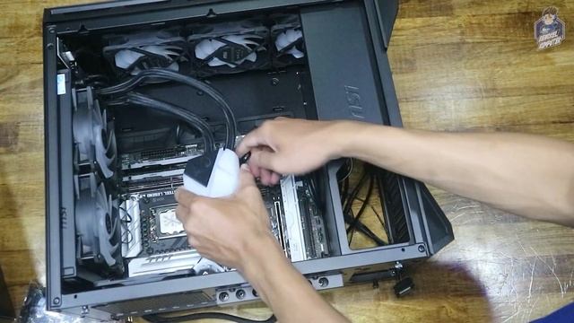 INTEL CORE I7 13700K - Z790 STEEL LEGEND - RTX 4070 TI GALAX - MSI GUNGNIR 110R | PC BUILD смотреть онлайн