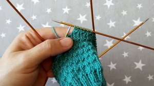 Любите простые узоры для носочков? Это Ваш узор.