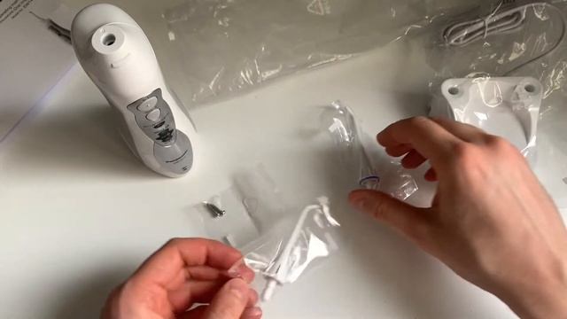 Panasonic EW1411 Rechargeable Dental Oral Irrigator with 4 Water Jet Modes смотреть онлайн