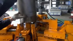 Станок для формовки фланцев воздуховода