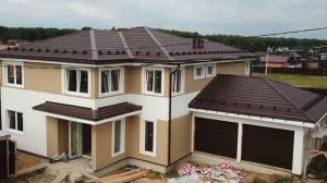 Просторный двухэтажный каркасный дом с гаражом для большой семьи. Обзор дома и планировки 300 кв.м