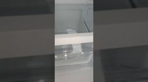 Видеообзор на товар Холодильник Indesit DF 5180 S из магазина Sulpak