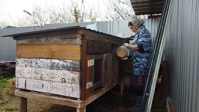 Жизнь в деревне? успела потрудиться? и приготовить вкусный ужин ? смотреть онлайн