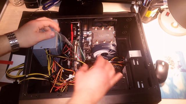 Установка видеокарты MSI GeForce GTX 1050TI смотреть онлайн